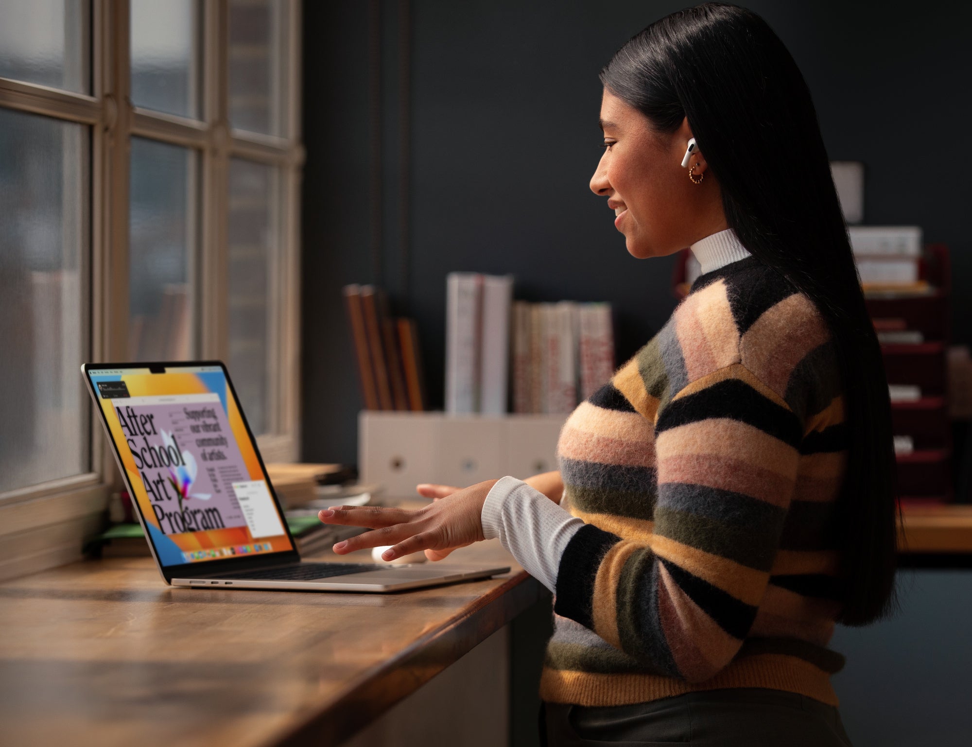 Macbook Air 15" (2023) MQKW3PP/A (Midnight) | M2 Chip | 8-Core CPU | 10-Core GPU | 8GB RAM | 256GB SSD