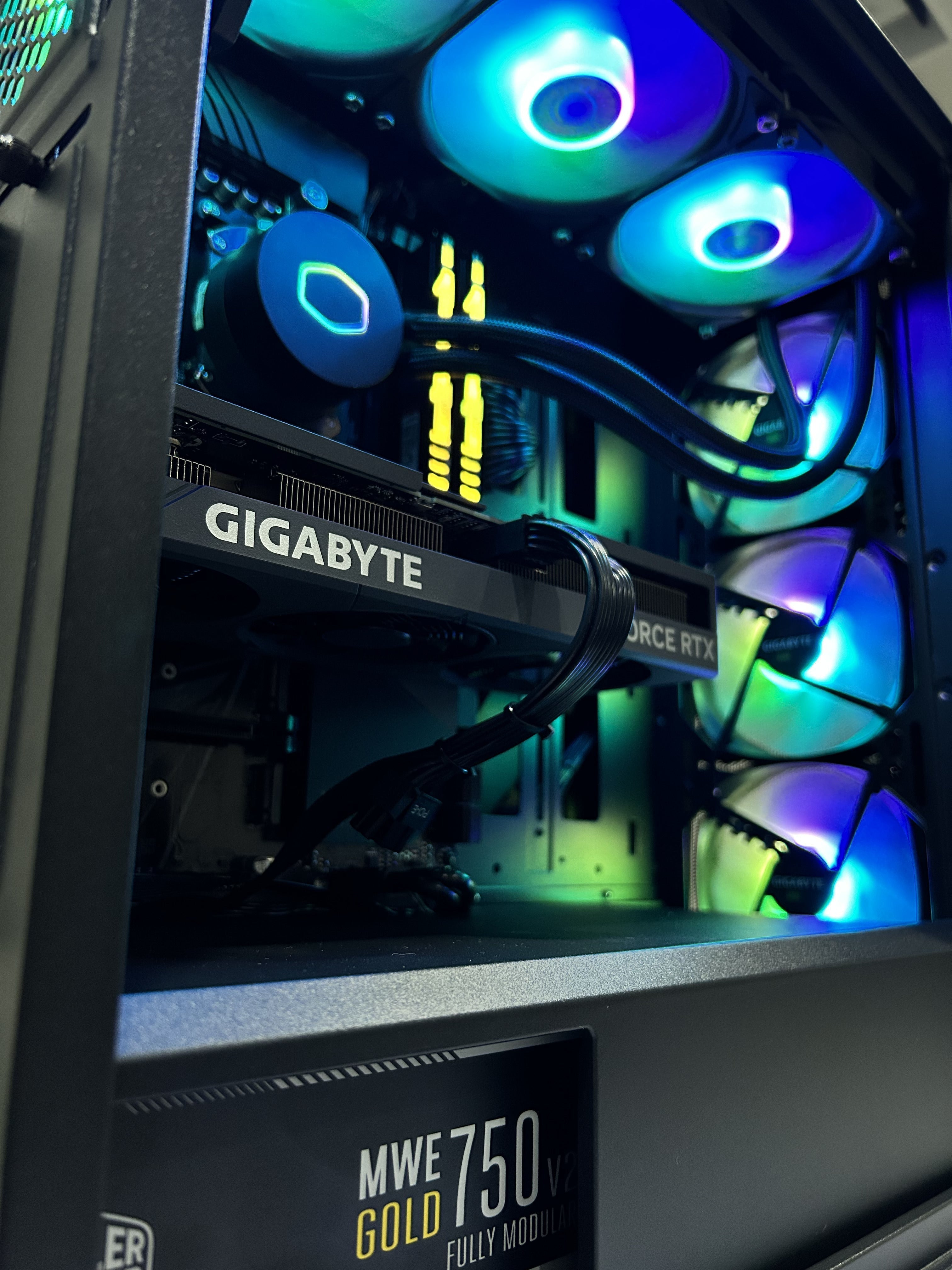 Aurora C301 V2 Desktop Gaming PC | AMD Ryzen 7 5800X | 16GB RAM | 1TB SSD | RTX 4060 Ti | Windows 11 Home - Nectostry