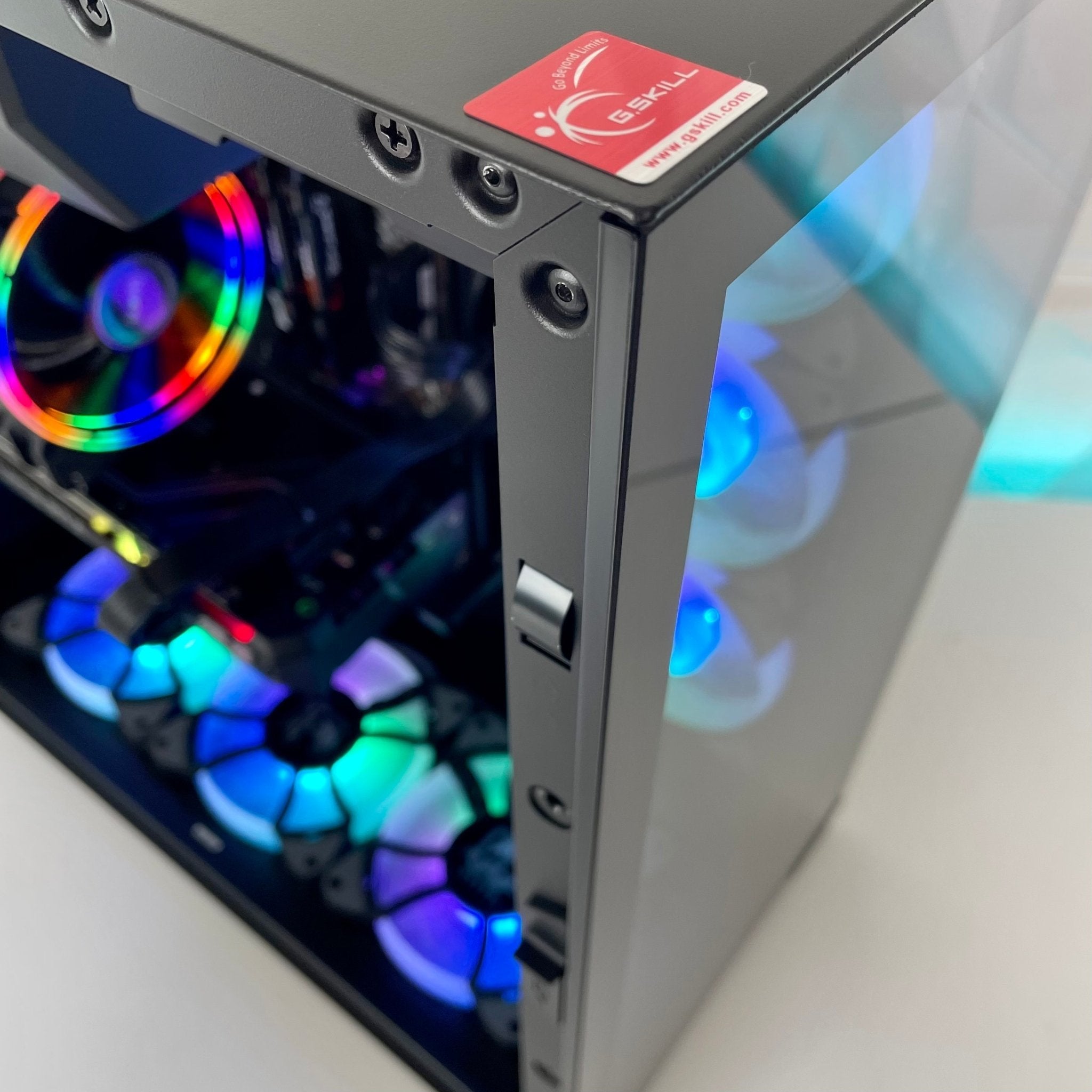 IGaming RTX 4060 Ti/ RTX 4070S | Intel 12th Gen 12600KF | P120 Black - Nectostry