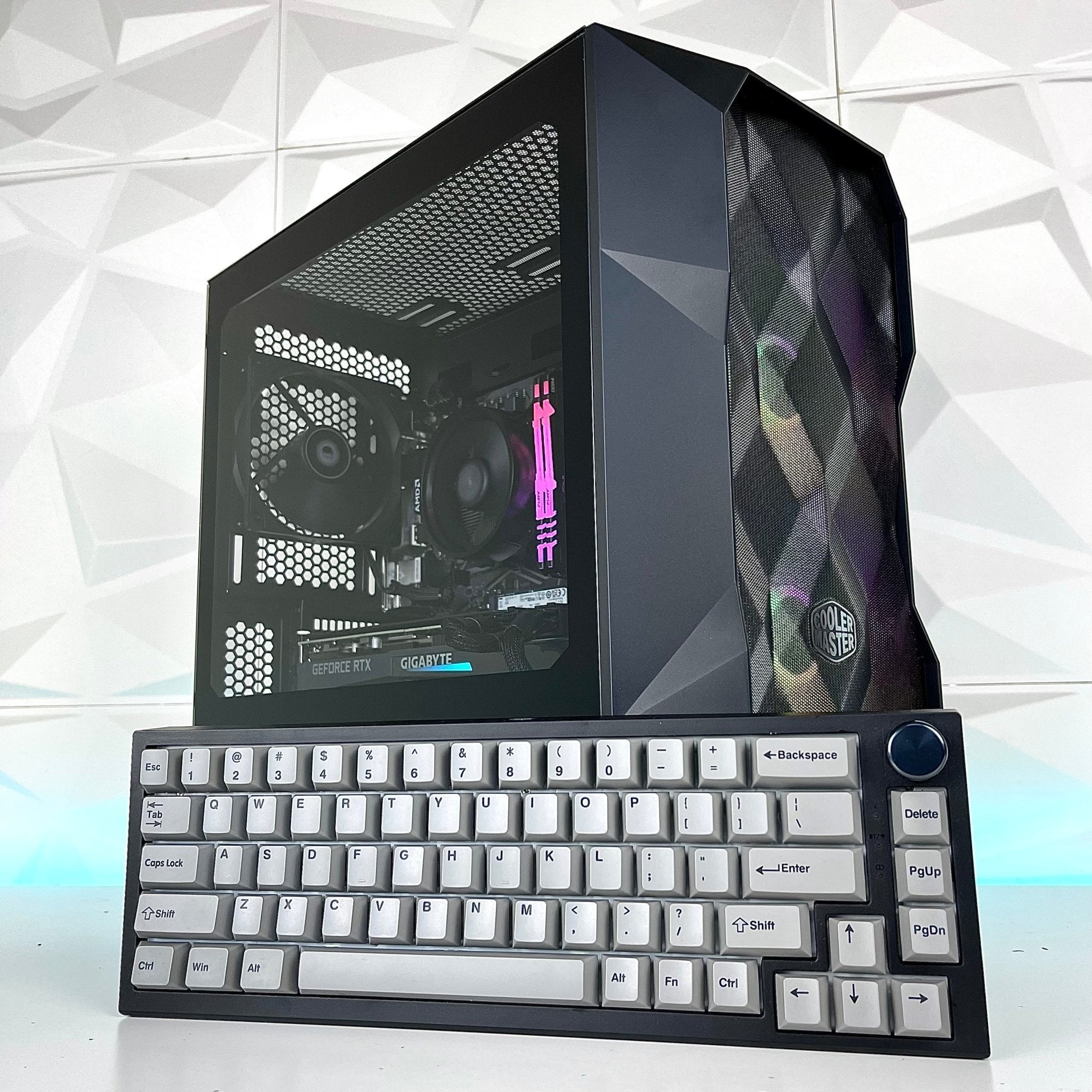 IGaming Ryzen 5 5600 | RTX 4060 Ti/4070S | TD300 Crystal Dark - Nectostry