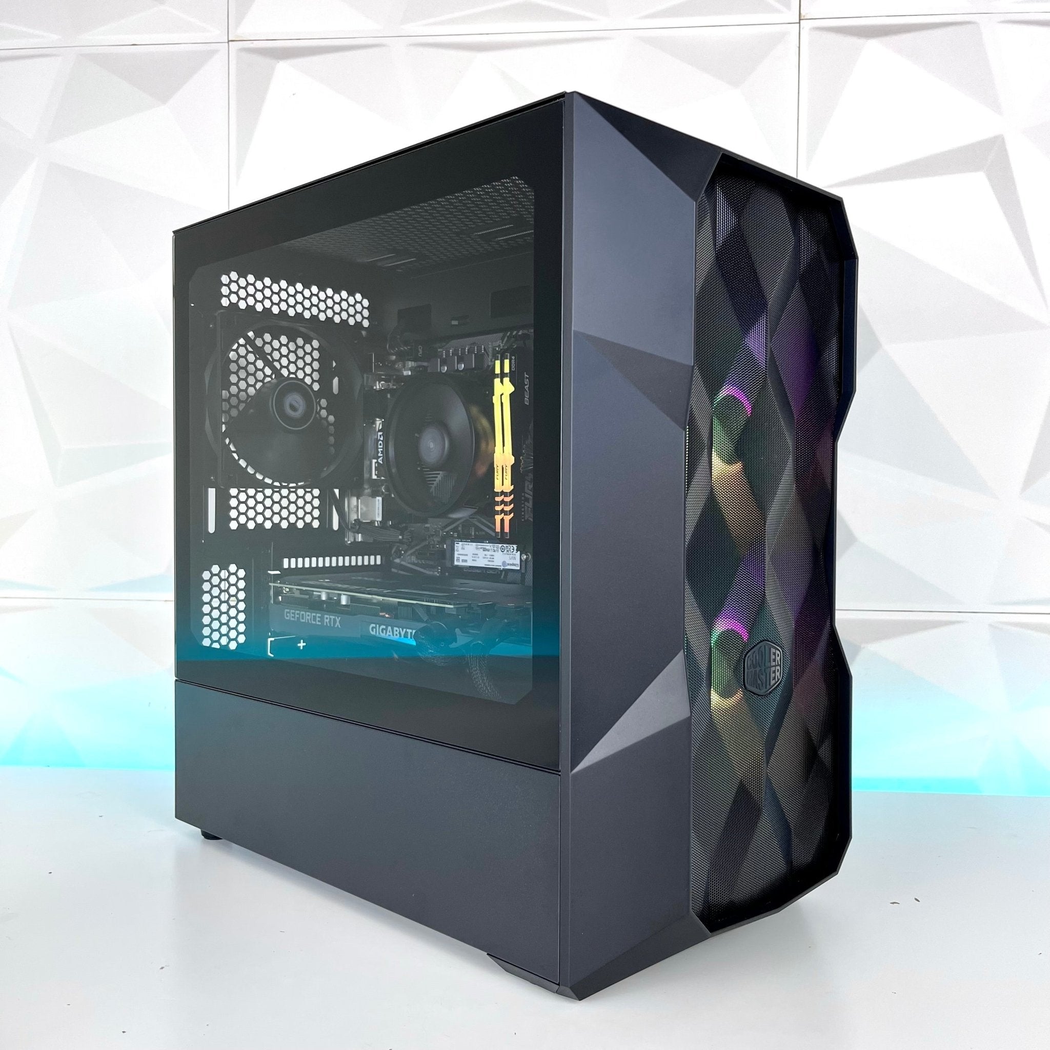 IGaming Ryzen 5 5600 | RTX 4060/4060 Ti | TD300 Crystal Dark - Nectostry