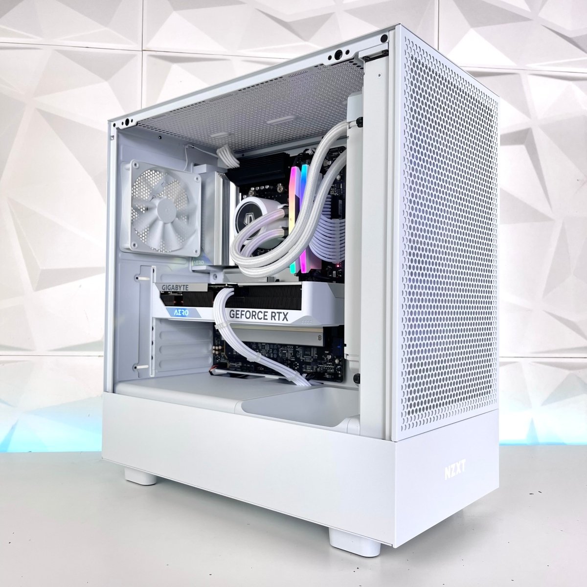IGaming Ryzen 5/7 7700X | RTX 4060/4070 Ti | 32GB DDR5 | H5 Flow - Nectostry