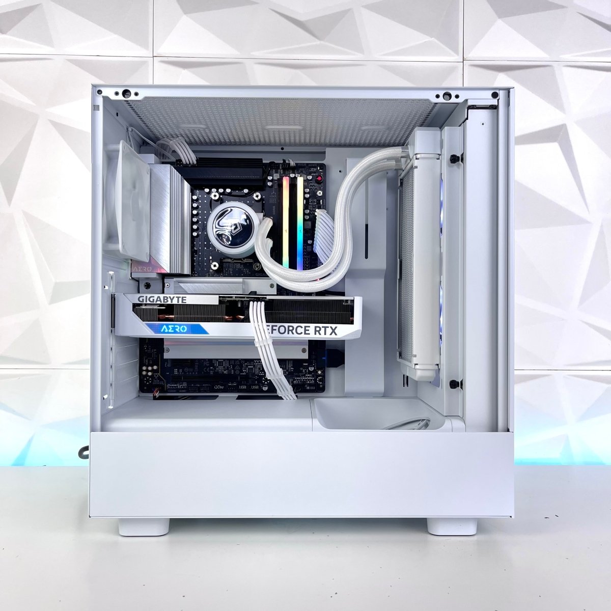 IGaming Ryzen 5/7 7700X | RTX 4060/4070 Ti | 32GB DDR5 | H5 Flow - Nectostry