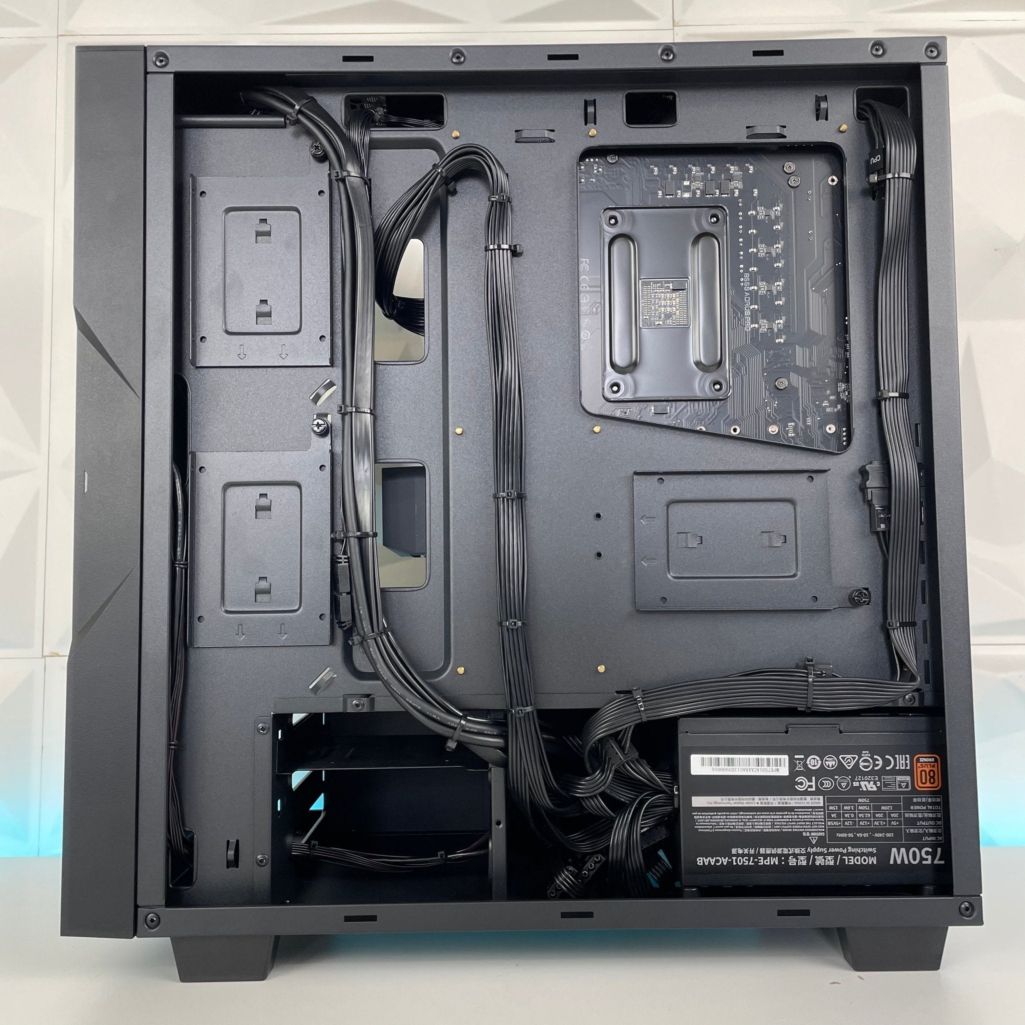 IGaming Ryzen 7 5700x | RTX 4060 - 4070 Ti super | Aorus C3000 - Nectostry