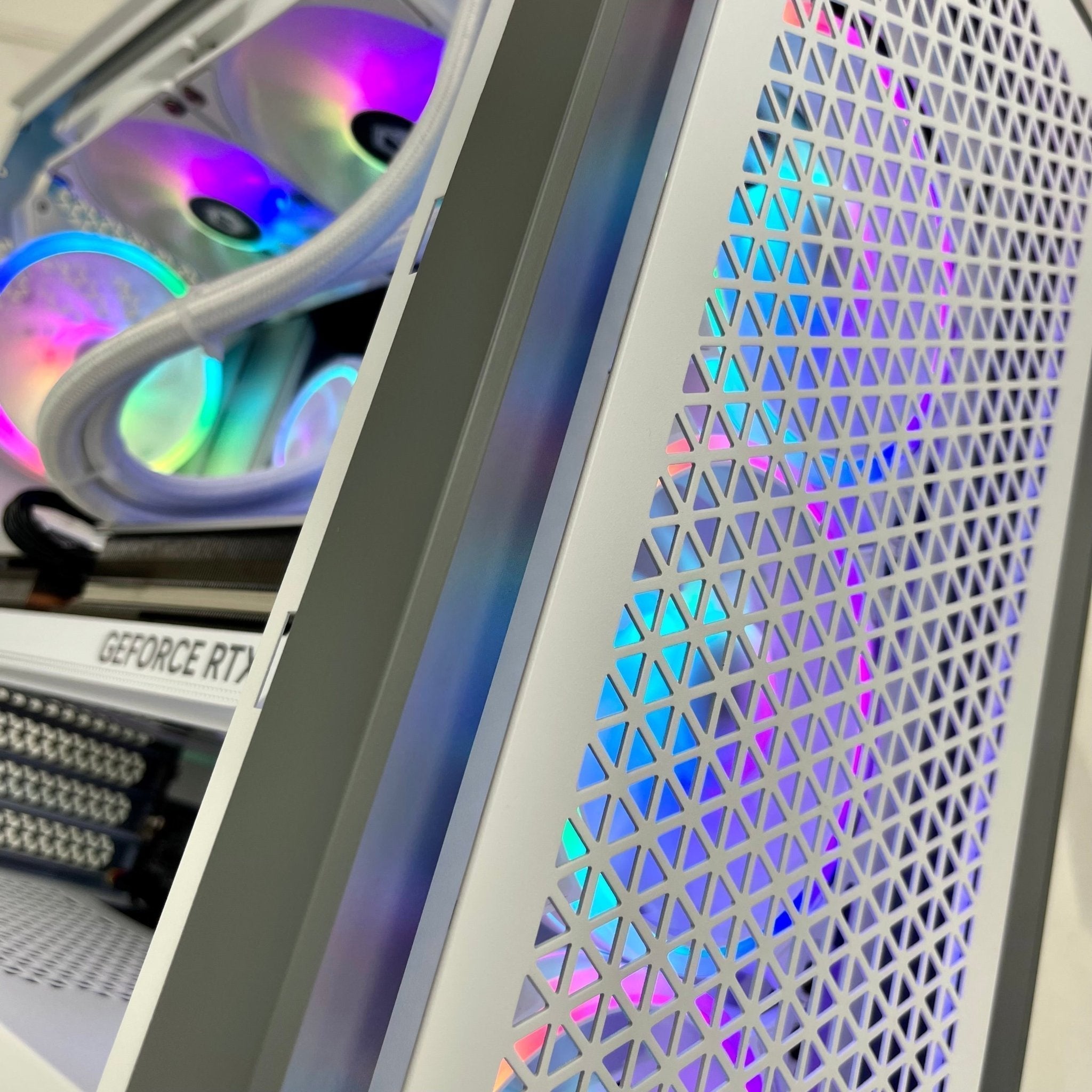 IGaming Ryzen 7 7700x | RTX 4070 Ti | 32GB DDR5 ArcticBlaze 4000D - Nectostry